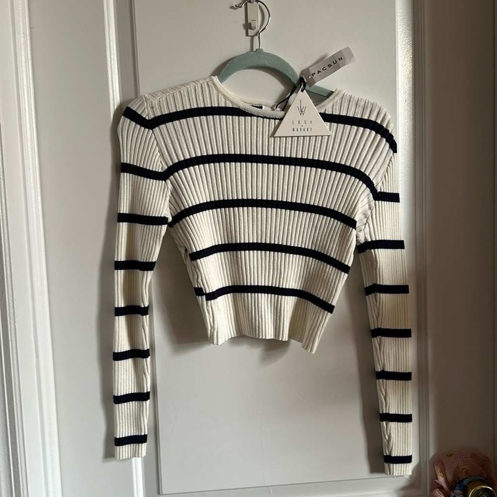 NWT Pacsun lost and wander top  S/M